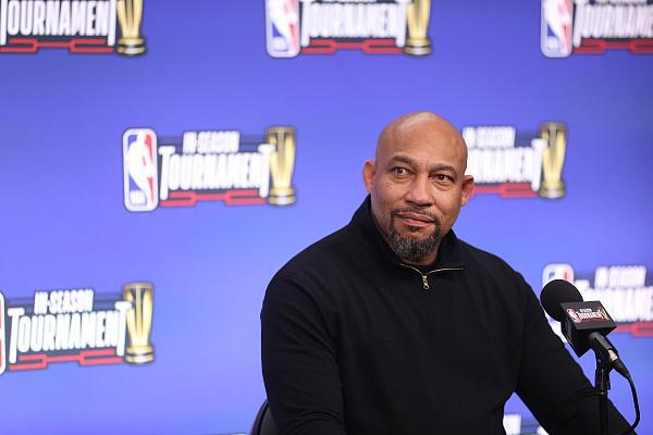 他伪装弱侧 他伪装弱侧